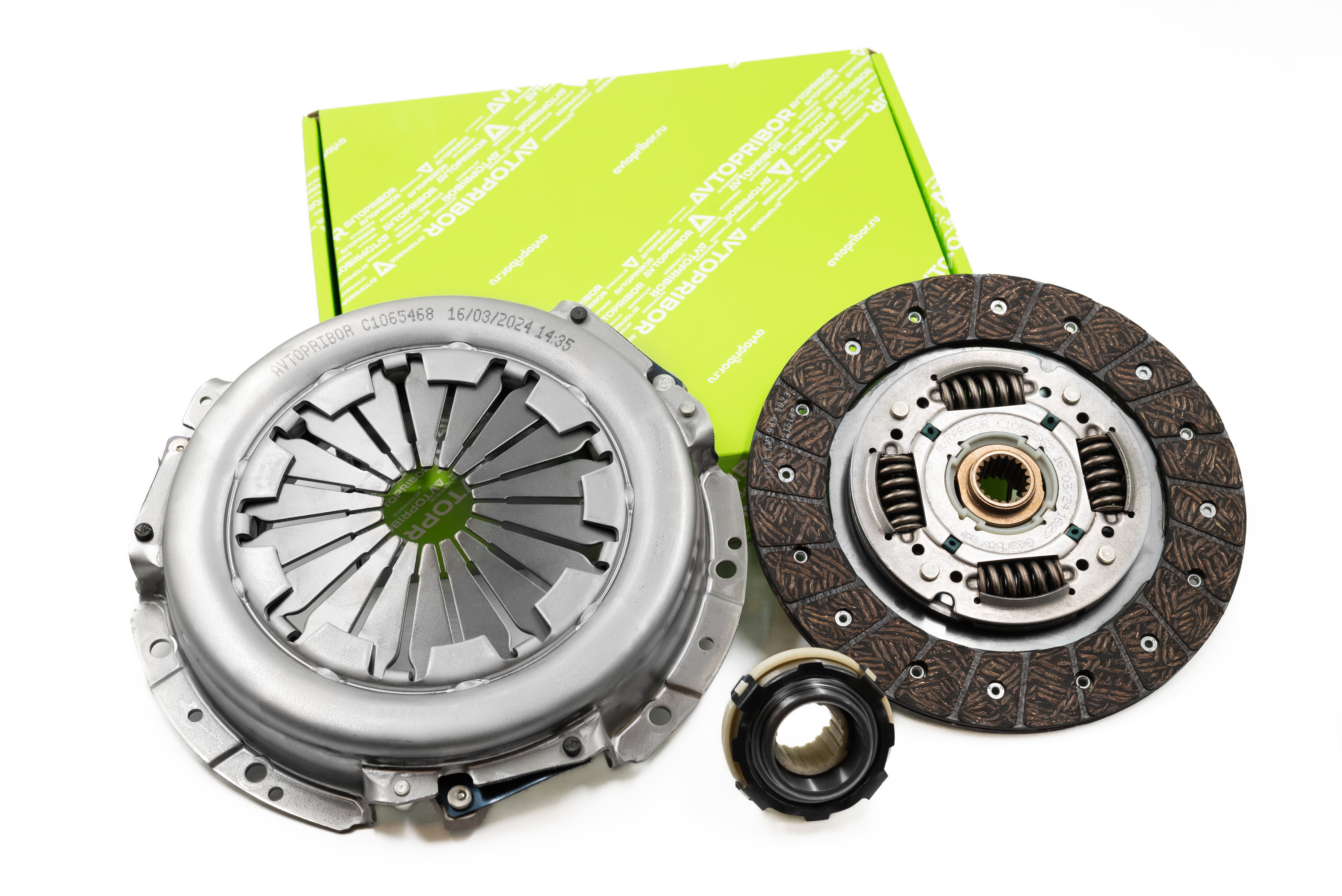 Сцепление в сборе для а/м ВАЗ 2123 (VALEO 826474 в упаковке Автоприбор НПК)