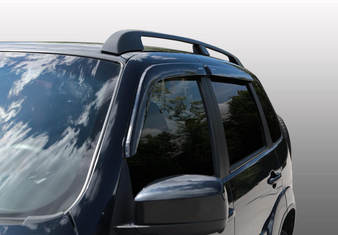 Дефлекторы на боковые стекла Chevrolet Niva накладные неломающиеся 4 шт. Voron Glass ДЕФ00274